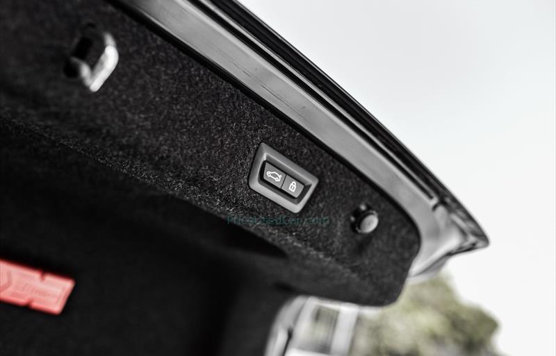 ขายรถเก๋งมือสอง-bmw-บีเอ็มดับบลิว-520d-ห้าสองศูนย์ดี-รถปี2018-รหัส76933-044b79cd.jpg ขายรถเก๋งมือสอง-bmw-บีเอ็มดับบลิว-520d-ห้าสองศูนย์ดี-รถปี2018-รหัส76933-044b79cd.jpg