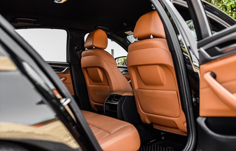 ขายรถเก๋งมือสอง-bmw-บีเอ็มดับบลิว-520d-ห้าสองศูนย์ดี-รถปี2018-รหัส76933-77c7f1a2.jpg ขายรถเก๋งมือสอง-bmw-บีเอ็มดับบลิว-520d-ห้าสองศูนย์ดี-รถปี2018-รหัส76933-77c7f1a2.jpg