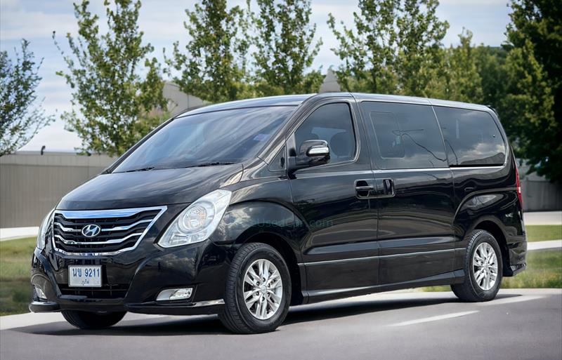 รถตู้มือสอง  HYUNDAI H-1 2.5 Elite รถปี2015