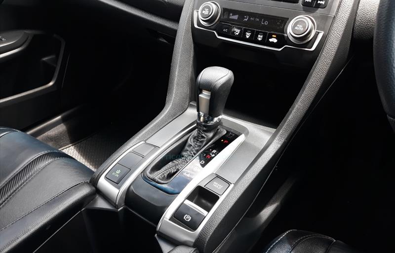 ขายรถเก๋งมือสอง-honda-ฮอนด้า-civic-ซีวิค-รถปี2018-รหัส77019-f3bca426.jpg ขายรถเก๋งมือสอง-honda-ฮอนด้า-civic-ซีวิค-รถปี2018-รหัส77019-f3bca426.jpg
