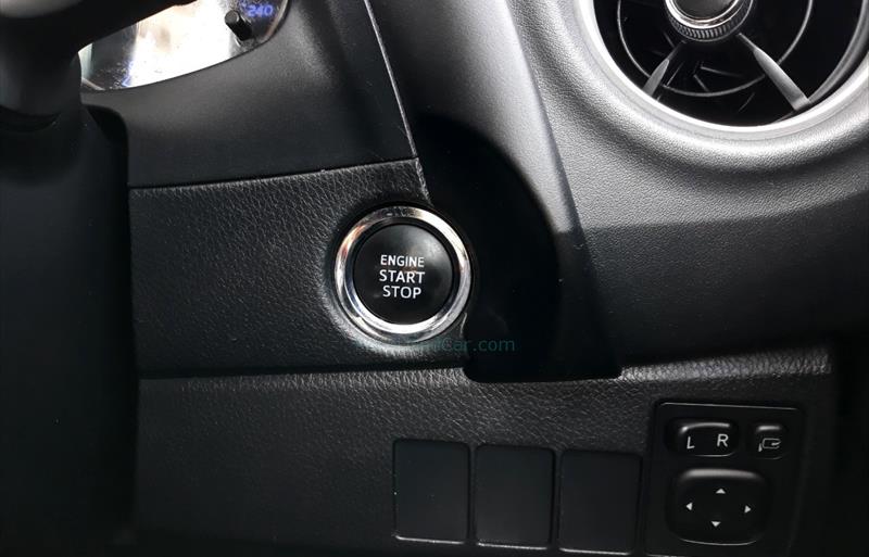 ขายรถเก๋งมือสอง-toyota-โตโยต้า-altis-อัลติส-รถปี2017-รหัส77021-8e2d3995.jpg ขายรถเก๋งมือสอง-toyota-โตโยต้า-altis-อัลติส-รถปี2017-รหัส77021-8e2d3995.jpg