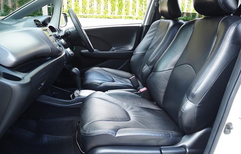 ขายรถเก๋งมือสอง-honda-ฮอนด้า-jazz-แจ๊ส-รถปี2010-รหัส77037-9d6a5382.jpg ขายรถเก๋งมือสอง-honda-ฮอนด้า-jazz-แจ๊ส-รถปี2010-รหัส77037-9d6a5382.jpg