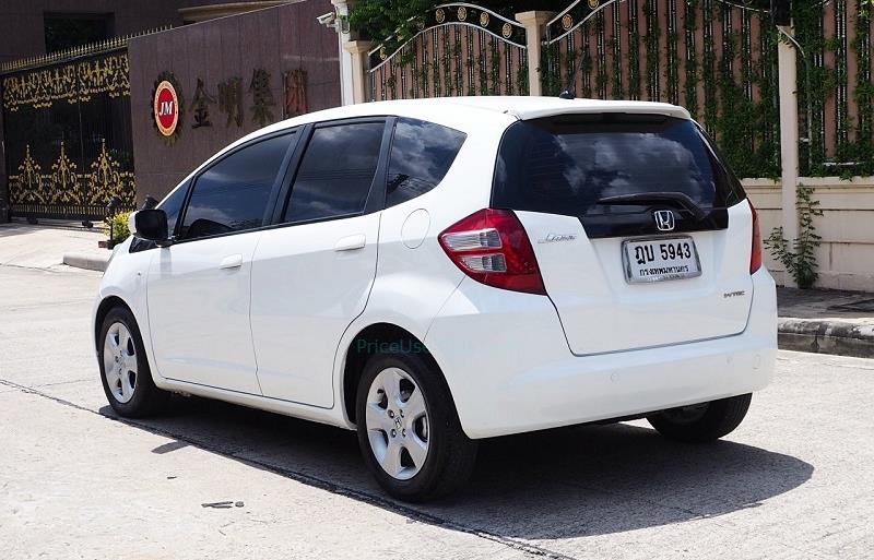 ขายรถเก๋งมือสอง honda jazz รถปี2010 รหัส 77037 รูปที่2