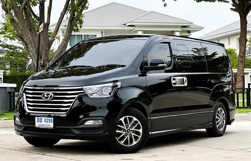 รถตู้มือสอง HYUNDAI H-1 รถปี 2019