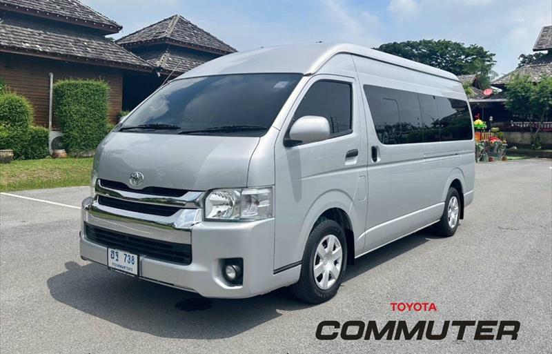 รถตู้มือสอง  TOYOTA COMMUTER 3.0 รถปี2017