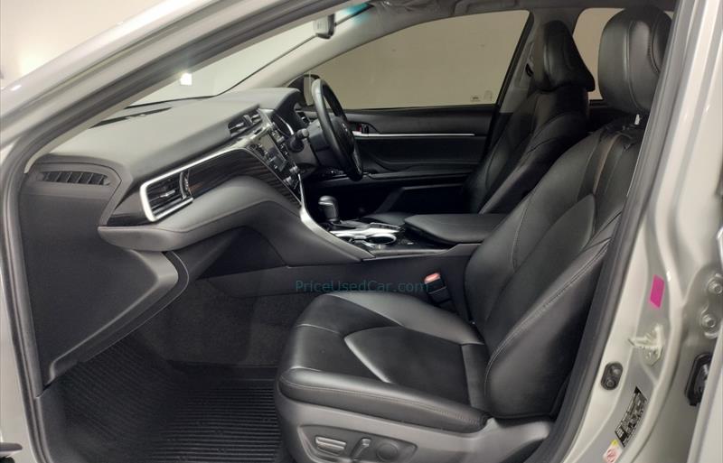 ขายรถเก๋งมือสอง-toyota-โตโยต้า-camry-คัมรี่-รถปี2019-รหัส77111-8e8f1766.jpg ขายรถเก๋งมือสอง-toyota-โตโยต้า-camry-คัมรี่-รถปี2019-รหัส77111-8e8f1766.jpg