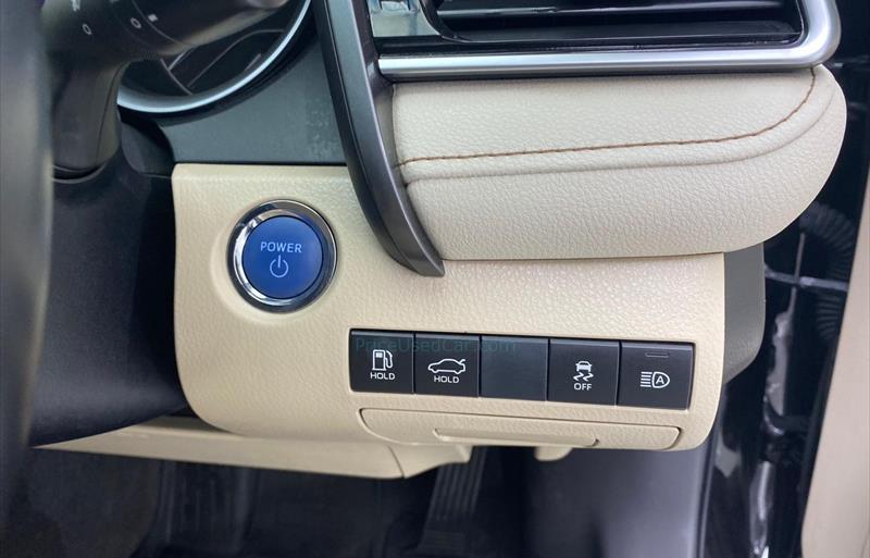 ขายรถเก๋งมือสอง-toyota-โตโยต้า-camry-คัมรี่-รถปี2019-รหัส77118-8faa52b9.jpg ขายรถเก๋งมือสอง-toyota-โตโยต้า-camry-คัมรี่-รถปี2019-รหัส77118-8faa52b9.jpg