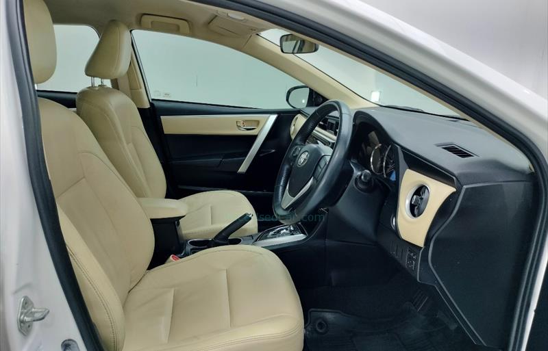ขายรถเก๋งมือสอง-toyota-โตโยต้า-altis-อัลติส-รถปี2018-รหัส77133-ce3f1eaf.jpg ขายรถเก๋งมือสอง-toyota-โตโยต้า-altis-อัลติส-รถปี2018-รหัส77133-ce3f1eaf.jpg