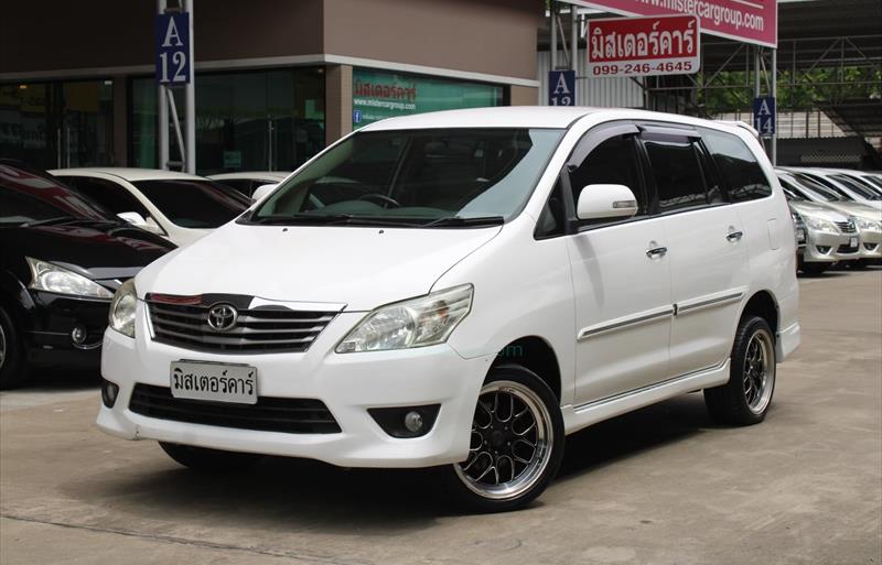 รถตู้มือสอง  TOYOTA INNOVA 2.0 V รถปี2012