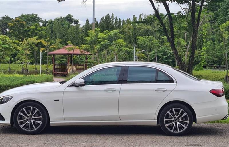 ขายรถเก๋งมือสอง-mercedes-benz-เมอร์เซเดสเบนซ์-e300-อีสามศูนย์ศูนย์-รถปี2021-รหัส77251-2ec0d8b6.jpg ขายรถเก๋งมือสอง-mercedes-benz-เมอร์เซเดสเบนซ์-e300-อีสามศูนย์ศูนย์-รถปี2021-รหัส77251-2ec0d8b6.jpg