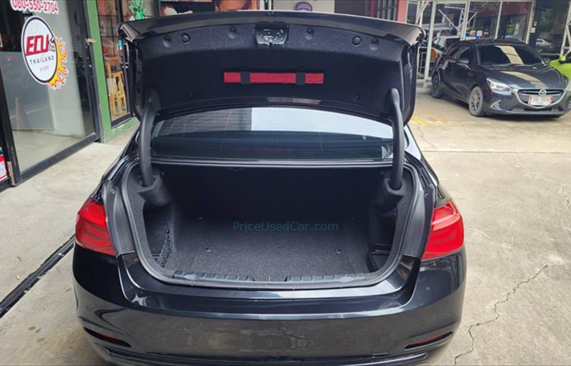 ขายรถเก๋งมือสอง-bmw-บีเอ็มดับบลิว-320i-สามสองศูนย์ไอ-รถปี2016-รหัส77316-a6849b19.jpg ขายรถเก๋งมือสอง-bmw-บีเอ็มดับบลิว-320i-สามสองศูนย์ไอ-รถปี2016-รหัส77316-a6849b19.jpg