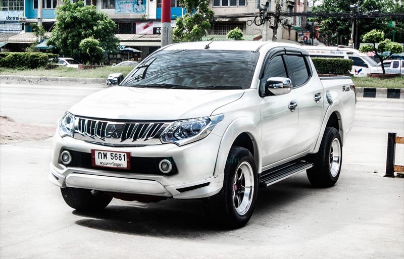 รถกระบะมือสอง MITSUBISHI TRITON รถปี 2015