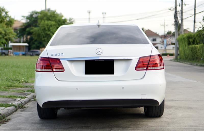 ขายรถเก๋งมือสอง-mercedes-benz-เมอร์เซเดสเบนซ์-e200-cgi-รถปี2013-รหัส77366-58b5a36b.jpg ขายรถเก๋งมือสอง-mercedes-benz-เมอร์เซเดสเบนซ์-e200-cgi-รถปี2013-รหัส77366-58b5a36b.jpg