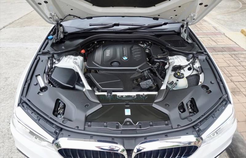 ขายรถเก๋งมือสอง-bmw-บีเอ็มดับบลิว-520d-ห้าสองศูนย์ดี-รถปี2018-รหัส77402-ee1e3130.jpg ขายรถเก๋งมือสอง-bmw-บีเอ็มดับบลิว-520d-ห้าสองศูนย์ดี-รถปี2018-รหัส77402-ee1e3130.jpg