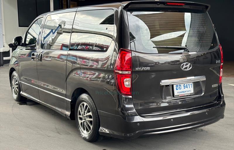 ขายรถตู้มือสอง hyundai h-1 รถปี2019 รหัส 77407 รูปที่2