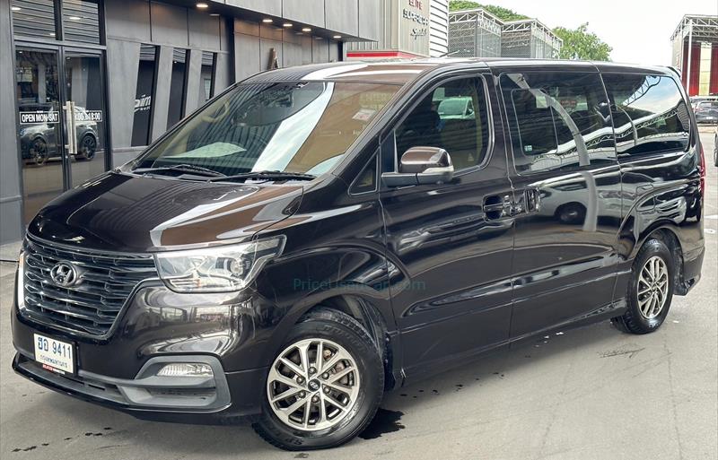 รถตู้มือสอง  HYUNDAI H-1 2.5 Deluxe รถปี2019