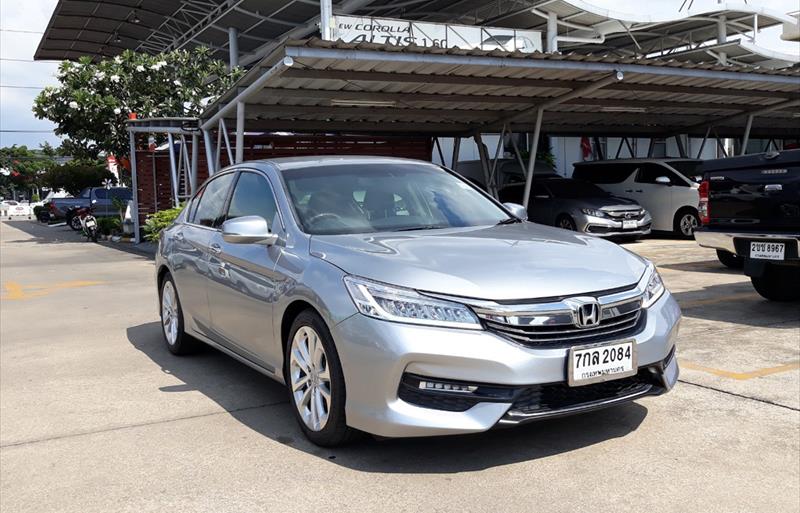 ขายรถเก๋งมือสอง-honda-ฮอนด้า-accord-แอคคอร์ด-รถปี2018-รหัส77410-4c01680a.jpg ขายรถเก๋งมือสอง-honda-ฮอนด้า-accord-แอคคอร์ด-รถปี2018-รหัส77410-4c01680a.jpg