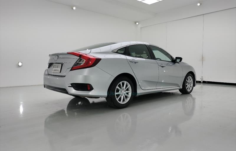 ขายรถเก๋งมือสอง-honda-ฮอนด้า-civic-ซีวิค-รถปี2017-รหัส77424-c4e6b992.jpg ขายรถเก๋งมือสอง-honda-ฮอนด้า-civic-ซีวิค-รถปี2017-รหัส77424-c4e6b992.jpg