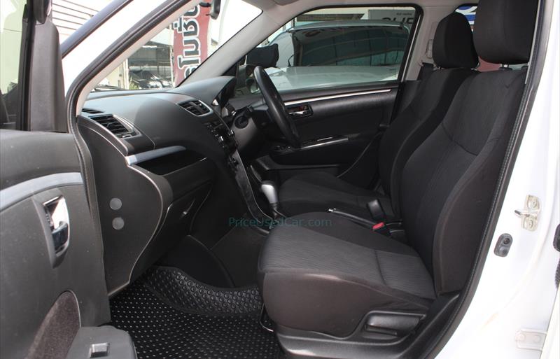 ขายรถเก๋งมือสอง-suzuki-ซูซูกิ-swift-สวิฟ-รถปี2017-รหัส77425-4072894d.jpg ขายรถเก๋งมือสอง-suzuki-ซูซูกิ-swift-สวิฟ-รถปี2017-รหัส77425-4072894d.jpg