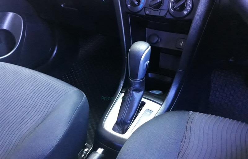 ขายรถเก๋งมือสอง-suzuki-ซูซูกิ-swift-สวิฟ-รถปี2017-รหัส77426-0927c6bc.jpg ขายรถเก๋งมือสอง-suzuki-ซูซูกิ-swift-สวิฟ-รถปี2017-รหัส77426-0927c6bc.jpg