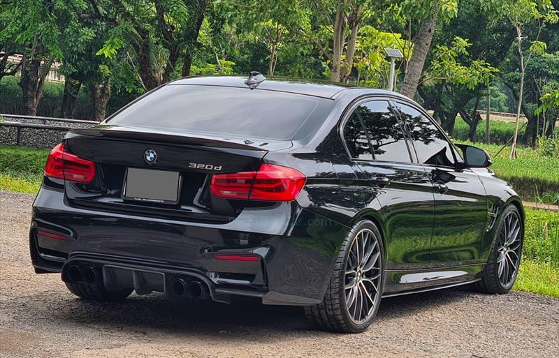 ขายรถเก๋งมือสอง-bmw-บีเอ็มดับบลิว-320d-สามสองศูนย์ดี-รถปี2019-รหัส77434-e6983c83.jpg ขายรถเก๋งมือสอง-bmw-บีเอ็มดับบลิว-320d-สามสองศูนย์ดี-รถปี2019-รหัส77434-e6983c83.jpg
