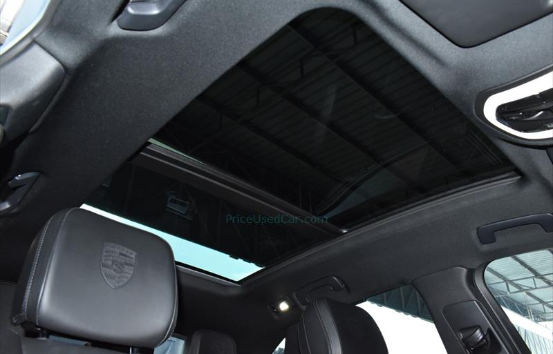 ขายรถเก๋งมือสอง-porsche-ปอร์เช่-macan-รถปี2015-รหัส77438-66caae93.jpg ขายรถเก๋งมือสอง-porsche-ปอร์เช่-macan-รถปี2015-รหัส77438-66caae93.jpg