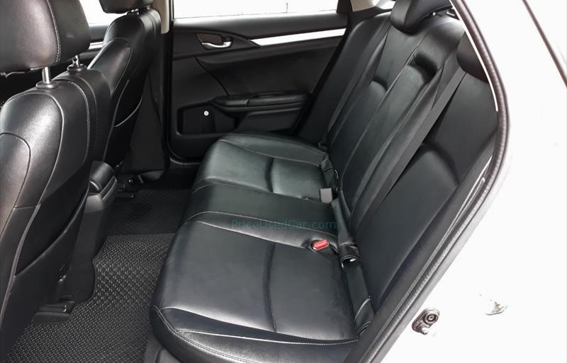 ขายรถเก๋งมือสอง-honda-ฮอนด้า-civic-ซีวิค-รถปี2019-รหัส77462-15ca9819.jpg ขายรถเก๋งมือสอง-honda-ฮอนด้า-civic-ซีวิค-รถปี2019-รหัส77462-15ca9819.jpg