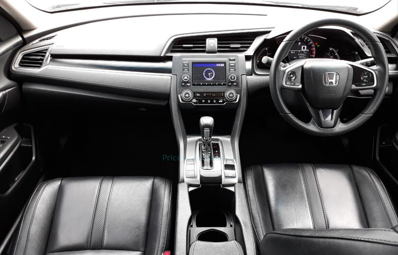 ขายรถเก๋งมือสอง-honda-ฮอนด้า-civic-ซีวิค-รถปี2019-รหัส77462-b307030b.jpg ขายรถเก๋งมือสอง-honda-ฮอนด้า-civic-ซีวิค-รถปี2019-รหัส77462-b307030b.jpg