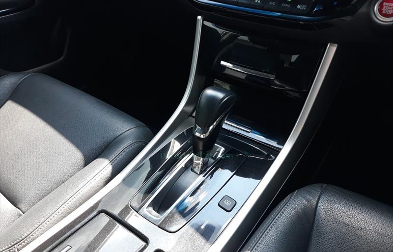 ขายรถเก๋งมือสอง-honda-ฮอนด้า-accord-แอคคอร์ด-รถปี2018-รหัส77497-2358a9c0.jpg ขายรถเก๋งมือสอง-honda-ฮอนด้า-accord-แอคคอร์ด-รถปี2018-รหัส77497-2358a9c0.jpg