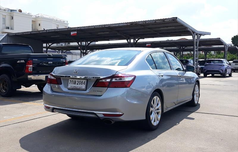 ขายรถเก๋งมือสอง-honda-ฮอนด้า-accord-แอคคอร์ด-รถปี2018-รหัส77497-7a4e2104.jpg ขายรถเก๋งมือสอง-honda-ฮอนด้า-accord-แอคคอร์ด-รถปี2018-รหัส77497-7a4e2104.jpg