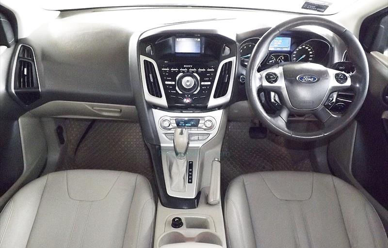 ขายรถเก๋งมือสอง-ford-ฟอร์ด-focus-โฟกัส-รถปี2012-รหัส77504-40c23a38.jpg ขายรถเก๋งมือสอง-ford-ฟอร์ด-focus-โฟกัส-รถปี2012-รหัส77504-40c23a38.jpg