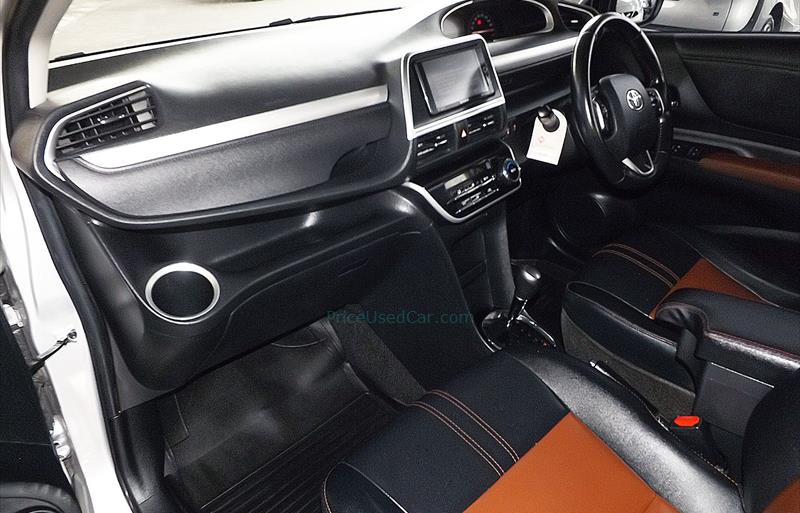 ขายรถเก๋งมือสอง toyota sienta รถปี2018 รหัส 77509 รูปที่11