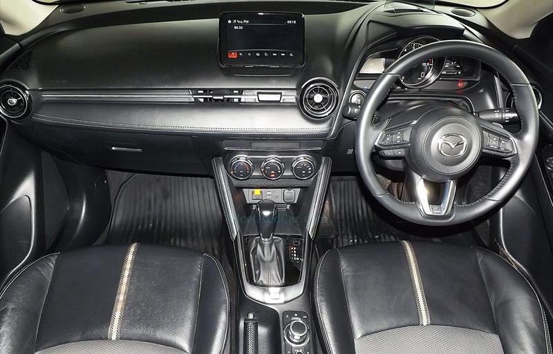 ขายรถเก๋งมือสอง-mazda-มาสด้า-2-สอง-รถปี2022-รหัส77515-7d55e948.jpg ขายรถเก๋งมือสอง-mazda-มาสด้า-2-สอง-รถปี2022-รหัส77515-7d55e948.jpg