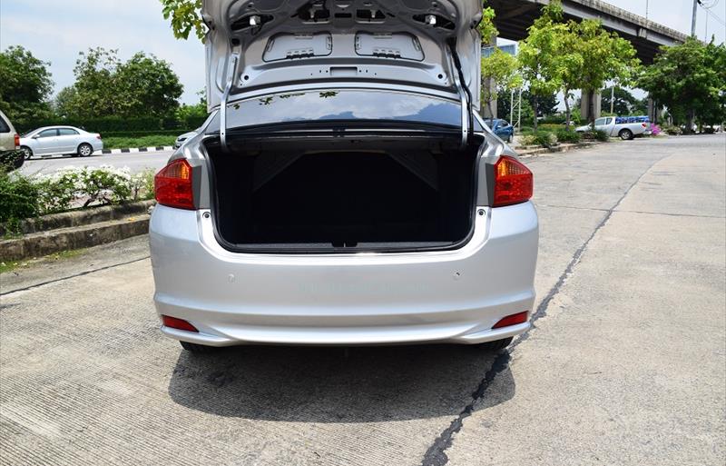 ขายรถเก๋งมือสอง-honda-ฮอนด้า-city-ซิตี้-รถปี2015-รหัส77520-11000aa3.jpg ขายรถเก๋งมือสอง-honda-ฮอนด้า-city-ซิตี้-รถปี2015-รหัส77520-11000aa3.jpg