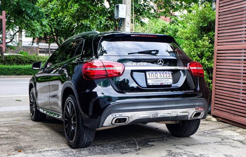 ขายรถเก๋งมือสอง mercedes-benz gla250 รถปี2019 รหัส 77535 รูปที่2