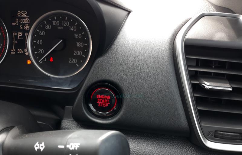 ขายรถเก๋งมือสอง-honda-ฮอนด้า-city-ซิตี้-รถปี2022-รหัส77562-0624c186.jpg ขายรถเก๋งมือสอง-honda-ฮอนด้า-city-ซิตี้-รถปี2022-รหัส77562-0624c186.jpg