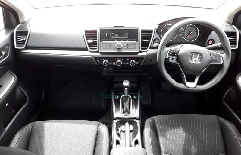 ขายรถเก๋งมือสอง-honda-ฮอนด้า-city-ซิตี้-รถปี2022-รหัส77562-525de183.jpg ขายรถเก๋งมือสอง-honda-ฮอนด้า-city-ซิตี้-รถปี2022-รหัส77562-525de183.jpg