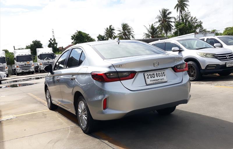 ขายรถเก๋งมือสอง-honda-ฮอนด้า-city-ซิตี้-รถปี2022-รหัส77562-62487d11.jpg ขายรถเก๋งมือสอง-honda-ฮอนด้า-city-ซิตี้-รถปี2022-รหัส77562-62487d11.jpg