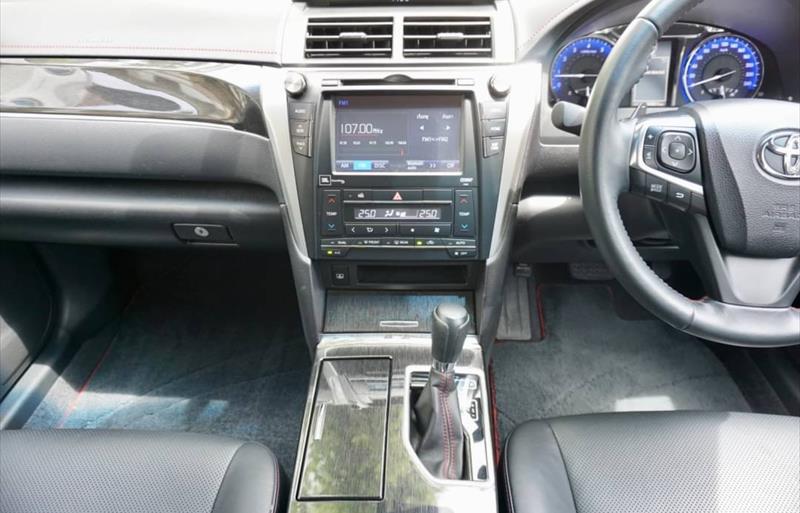 ขายรถเก๋งมือสอง-toyota-โตโยต้า-camry-คัมรี่-รถปี2017-รหัส77621-a50cb08f.jpg ขายรถเก๋งมือสอง-toyota-โตโยต้า-camry-คัมรี่-รถปี2017-รหัส77621-a50cb08f.jpg