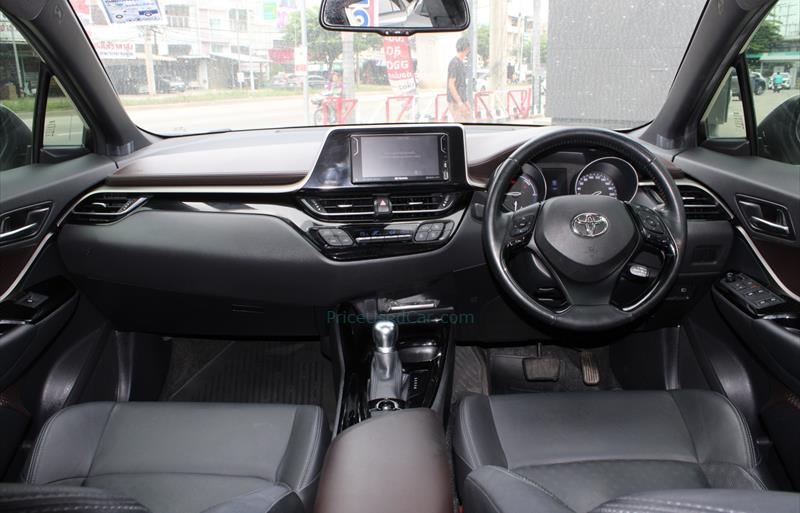 ขายรถเก๋งมือสอง-toyota-โตโยต้า-chr-ซีเอชอาร์-รถปี2018-รหัส77675-2fe1187c.jpg ขายรถเก๋งมือสอง-toyota-โตโยต้า-chr-ซีเอชอาร์-รถปี2018-รหัส77675-2fe1187c.jpg