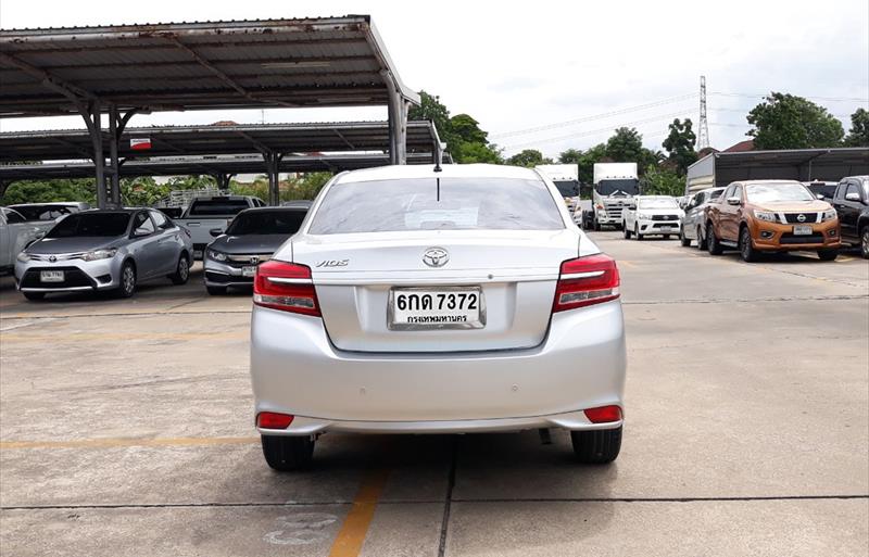 ขายรถเก๋งมือสอง toyota vios รถปี2017 รหัส 77682 รูปที่4