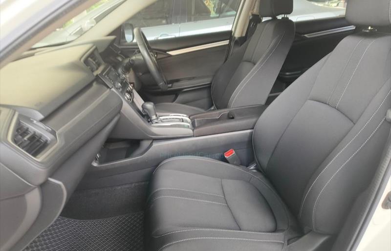 ขายรถเก๋งมือสอง-honda-ฮอนด้า-civic-ซีวิค-รถปี2018-รหัส77823-6159bef4.jpg ขายรถเก๋งมือสอง-honda-ฮอนด้า-civic-ซีวิค-รถปี2018-รหัส77823-6159bef4.jpg