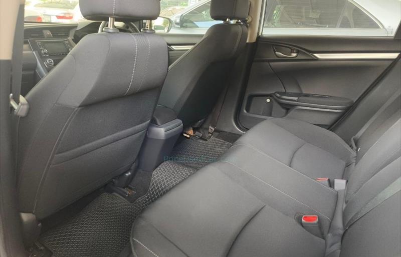 ขายรถเก๋งมือสอง-honda-ฮอนด้า-civic-ซีวิค-รถปี2018-รหัส77823-bd94e2a3.jpg ขายรถเก๋งมือสอง-honda-ฮอนด้า-civic-ซีวิค-รถปี2018-รหัส77823-bd94e2a3.jpg