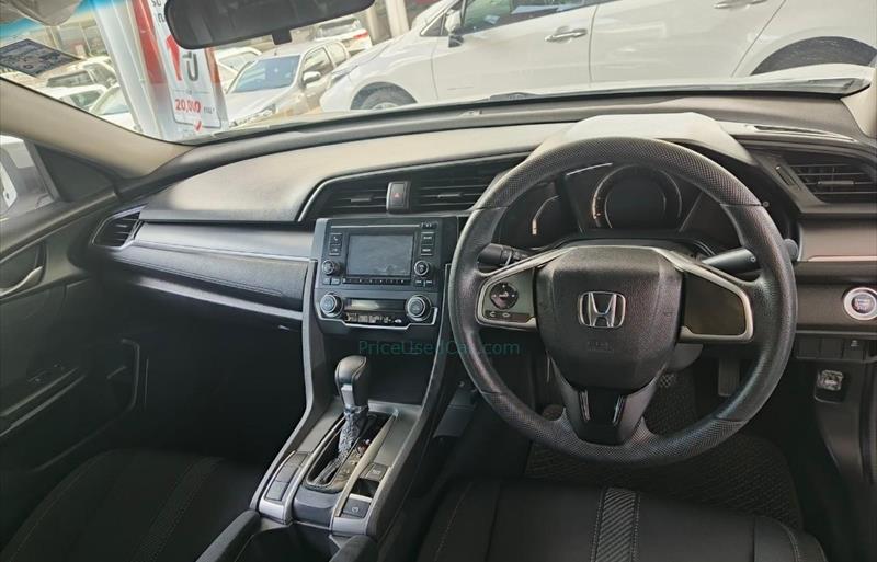 ขายรถเก๋งมือสอง-honda-ฮอนด้า-civic-ซีวิค-รถปี2018-รหัส77823-e7029dfd.jpg ขายรถเก๋งมือสอง-honda-ฮอนด้า-civic-ซีวิค-รถปี2018-รหัส77823-e7029dfd.jpg