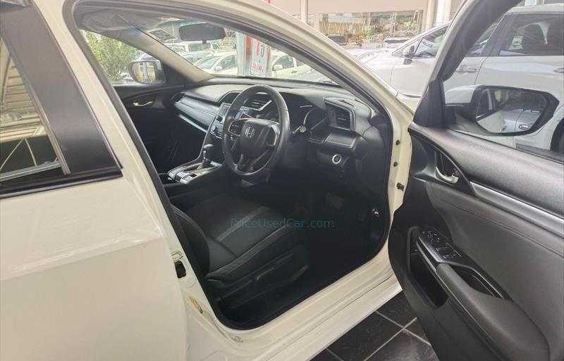ขายรถเก๋งมือสอง-honda-ฮอนด้า-civic-ซีวิค-รถปี2018-รหัส77823-eefbe00f.jpg ขายรถเก๋งมือสอง-honda-ฮอนด้า-civic-ซีวิค-รถปี2018-รหัส77823-eefbe00f.jpg