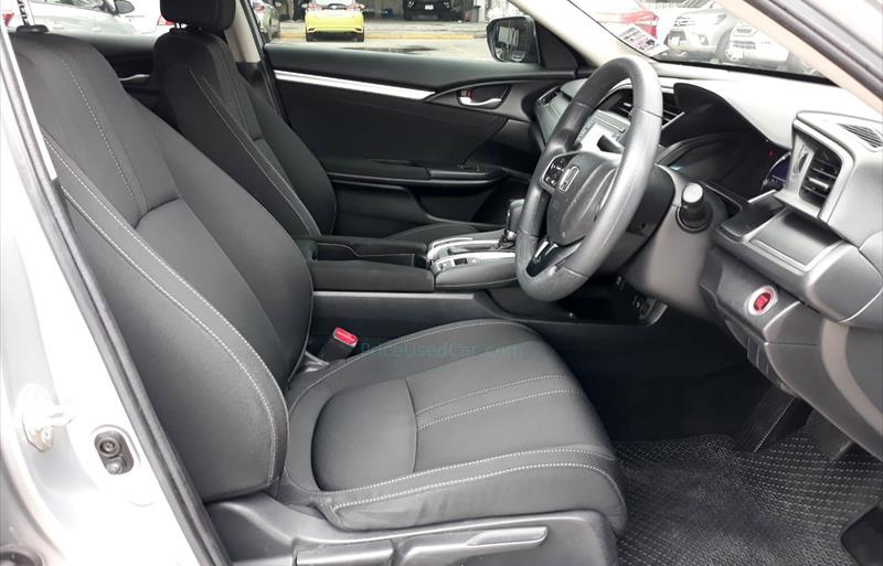ขายรถเก๋งมือสอง-honda-ฮอนด้า-civic-ซีวิค-รถปี2018-รหัส77824-a597a36d.jpg ขายรถเก๋งมือสอง-honda-ฮอนด้า-civic-ซีวิค-รถปี2018-รหัส77824-a597a36d.jpg
