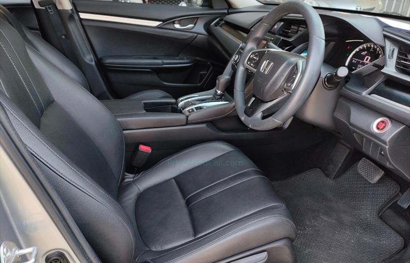 ขายรถเก๋งมือสอง-honda-ฮอนด้า-civic-ซีวิค-รถปี2019-รหัส77825-3840a6e7.jpg ขายรถเก๋งมือสอง-honda-ฮอนด้า-civic-ซีวิค-รถปี2019-รหัส77825-3840a6e7.jpg
