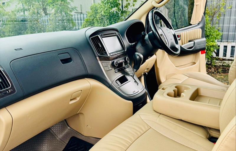 ขายรถตู้มือสอง-hyundai-ฮุนได-h-1-เอชวัน-รถปี2018-รหัส77834-aa9cb6e7.jpg ขายรถตู้มือสอง-hyundai-ฮุนได-h-1-เอชวัน-รถปี2018-รหัส77834-aa9cb6e7.jpg