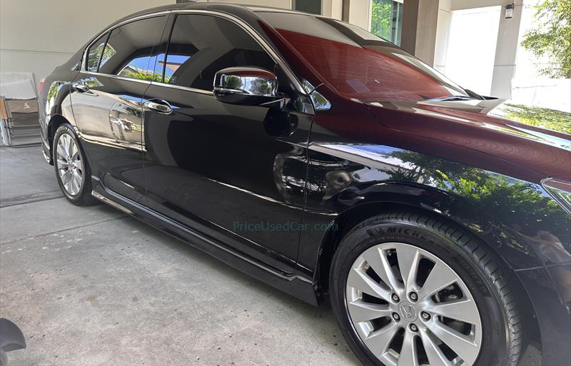 รถเก๋งมือสอง HONDA ACCORD รถปี 2016
