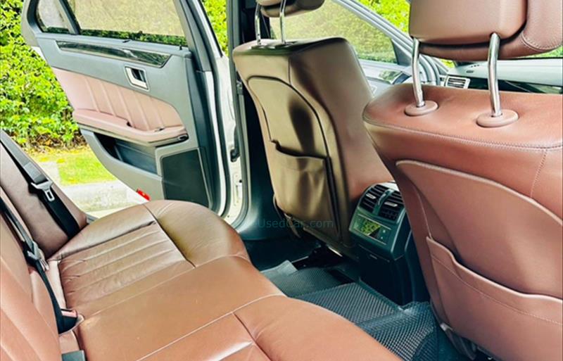 ขายรถเก๋งมือสอง-mercedes-benz-เมอร์เซเดสเบนซ์-e300-อีสามศูนย์ศูนย์-รถปี2015-รหัส77879-ea5a7e50.jpg ขายรถเก๋งมือสอง-mercedes-benz-เมอร์เซเดสเบนซ์-e300-อีสามศูนย์ศูนย์-รถปี2015-รหัส77879-ea5a7e50.jpg